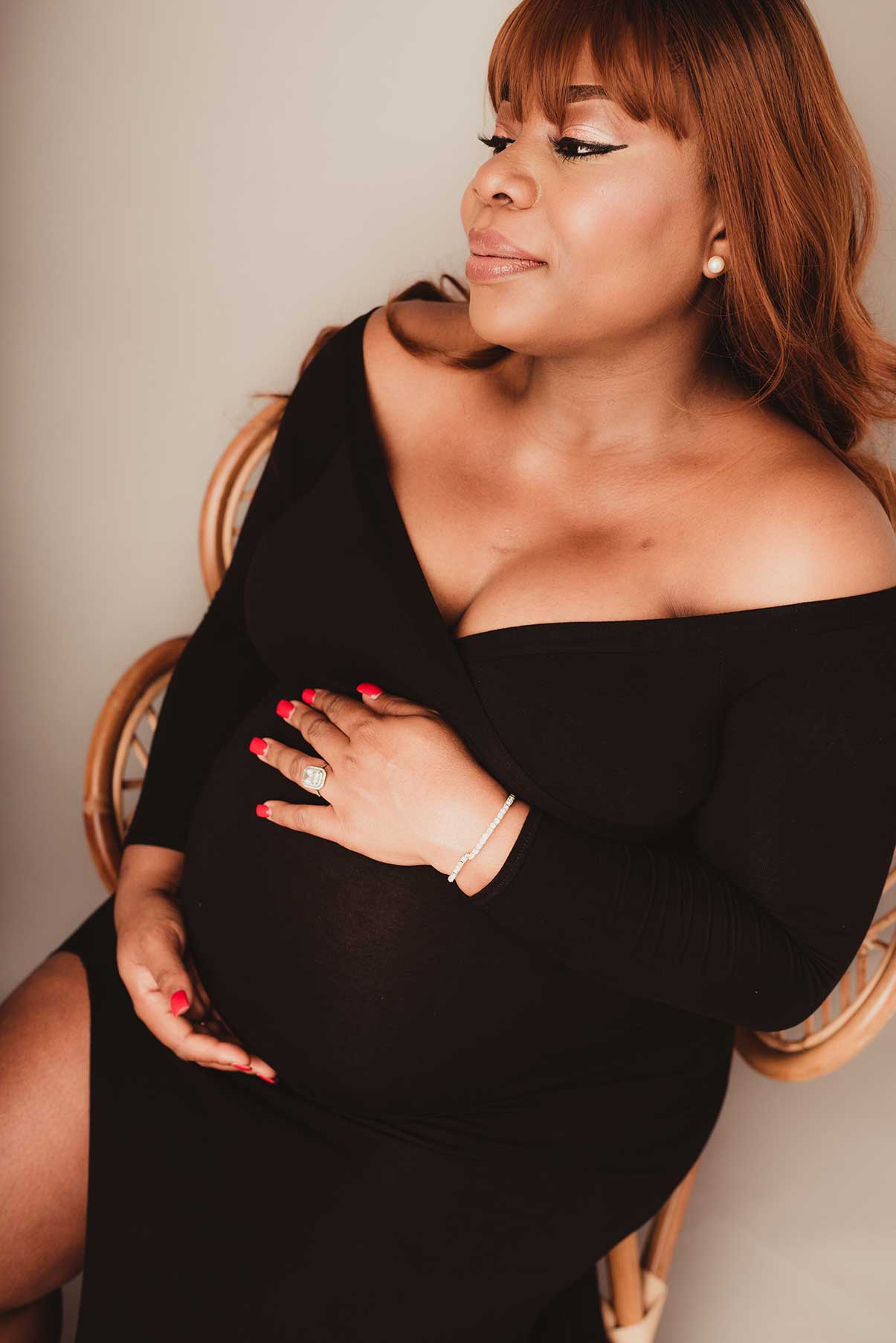 Outdoor maternity photoshoot, Appleberry studio, Egerton, Bolton